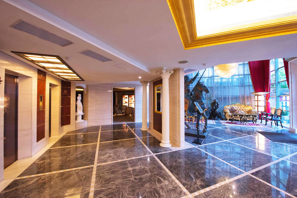 Lake Hotel Синдиен Екстериор снимка