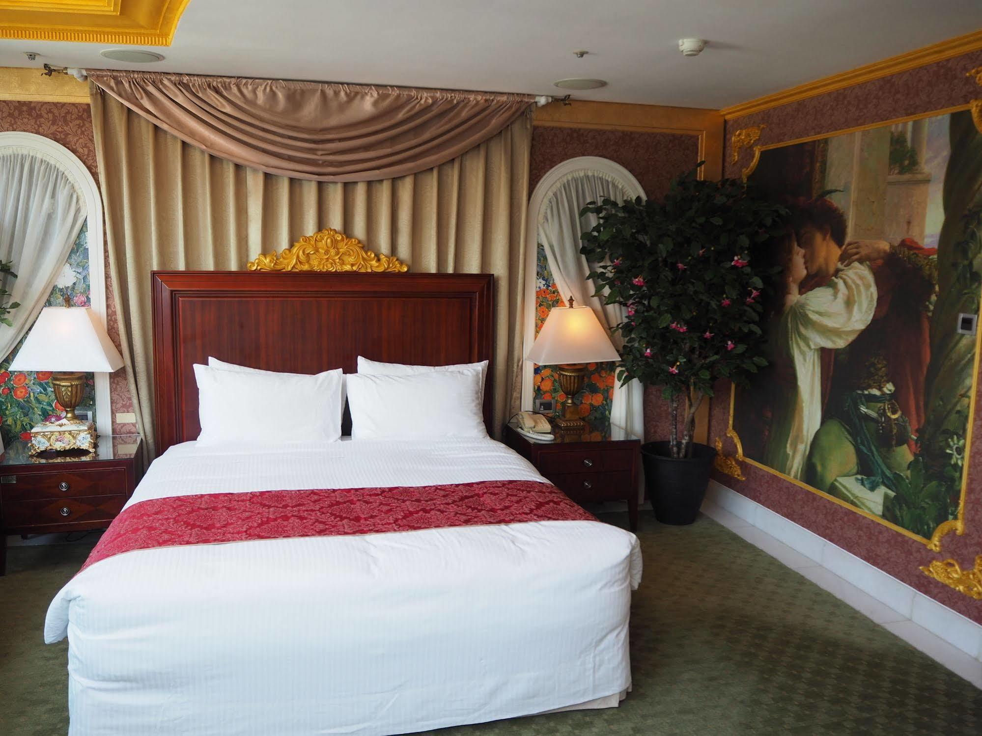 Lake Hotel Синдиен Екстериор снимка